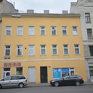 Vienna Holiday Apartments Appartamento Vienna